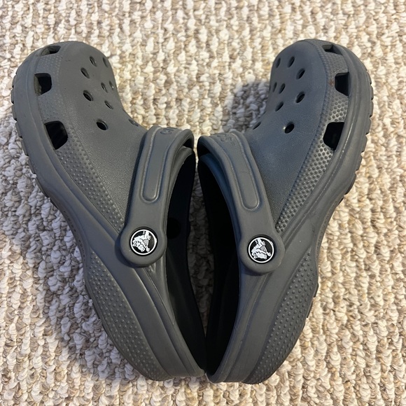 CROCS, Charcoal Grey, (Men’s 5) (Women’s 7) - Picture 3 of 4